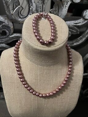 Classic Mauve Pearl Necklace and Bracelet Set - Elegant Women's Jewelry